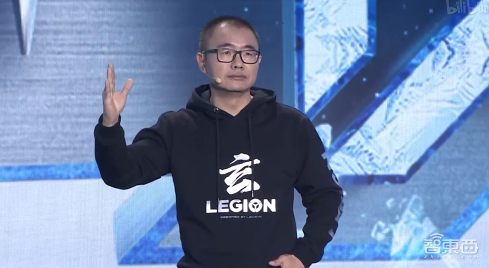 双风扇散热85万分屠榜，“八指操控”？联想做了个能打电话的游戏机