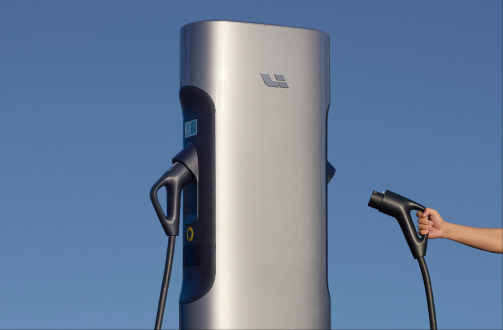 六座纯电SUV大战开打！理想问界蔚来接连出招，特斯拉官宣参战