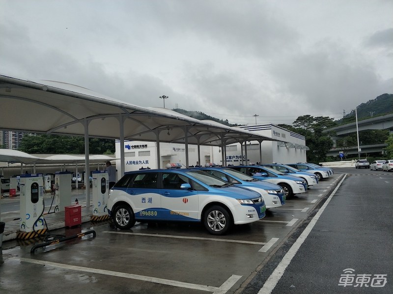探访全球最大充电站！637根桩日充电16万度，坐标深圳