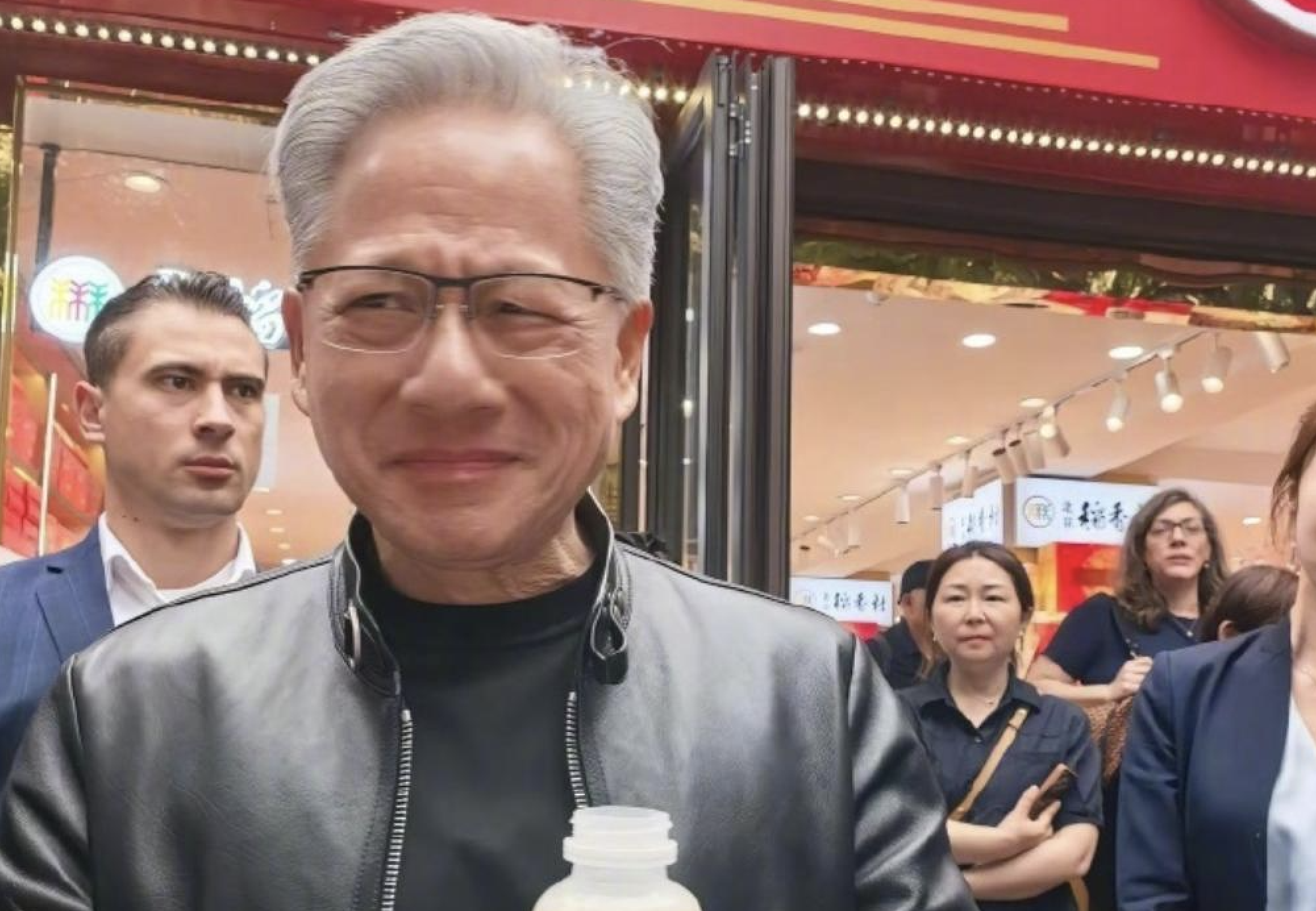 曝黄仁勋受聘清华大学,马云马化腾都是同事?