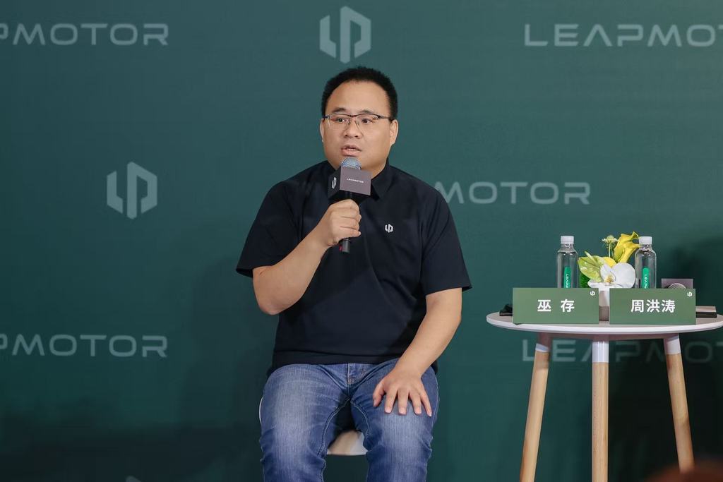 对话零跑朱江明：第二品牌要学苹果重构行业，创新是生命线