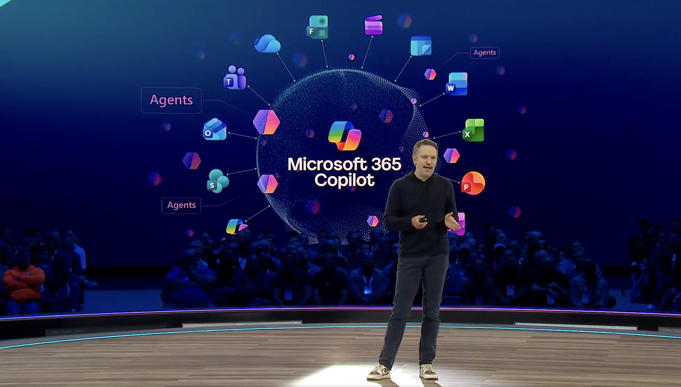 昨夜,微软Copilot全面进化:能语音、有记忆、可定制智能体