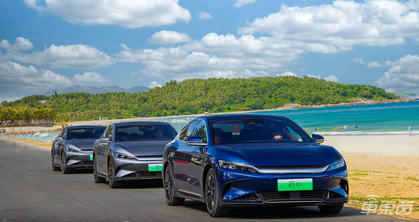 2022年车市真相：理想蔚来教BBA做豪华车，外国车企时间不多了