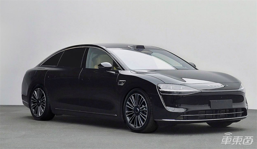 小米两座版新车曝光!华为三款旗舰车型更新,蛇年工信部首场车展来了