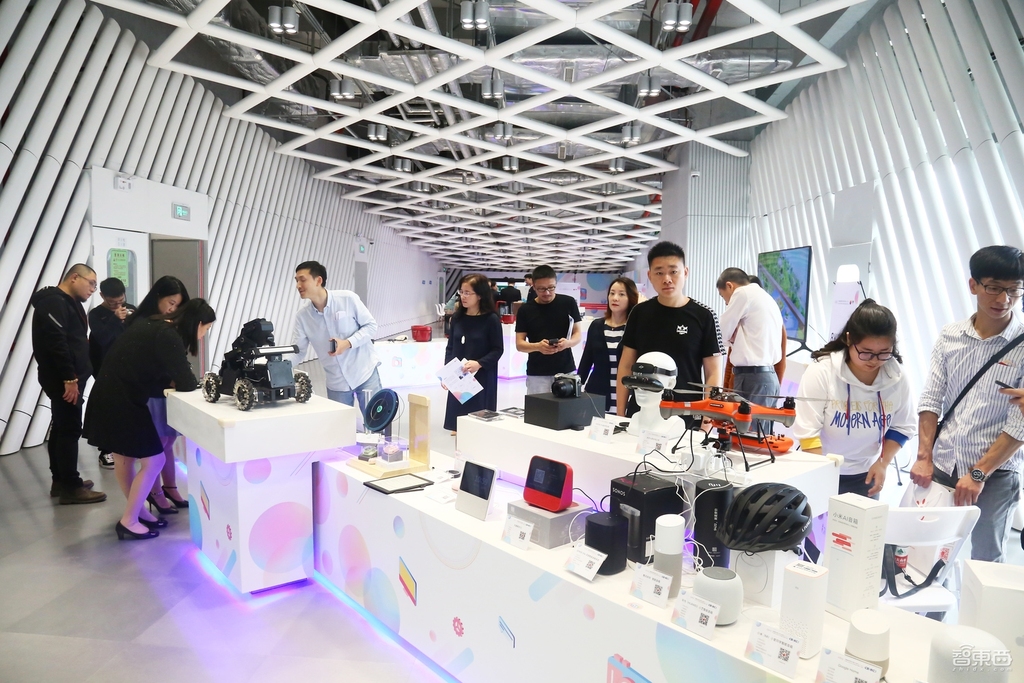 第二届CESEC共时展正式开幕！深圳市民开启全民科技狂欢