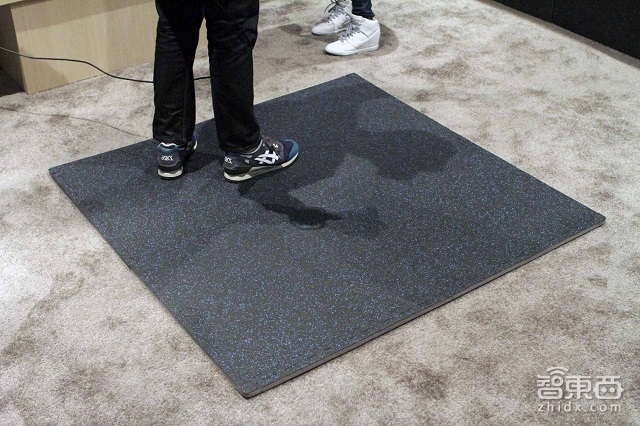 Oculus Touch优点缺点汇总:抓东西很容易 不存在延迟