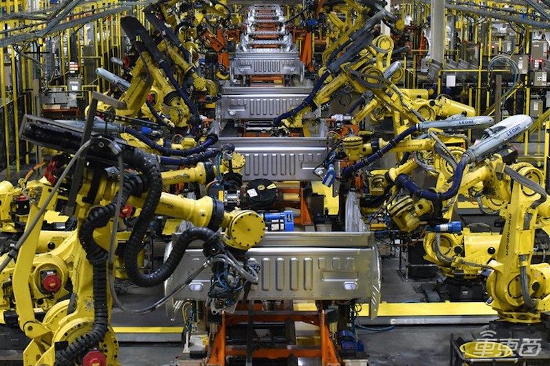 欧美车企的艰难时刻:大众日亏22亿或被迫裁员,停工致欧洲110万人受影响