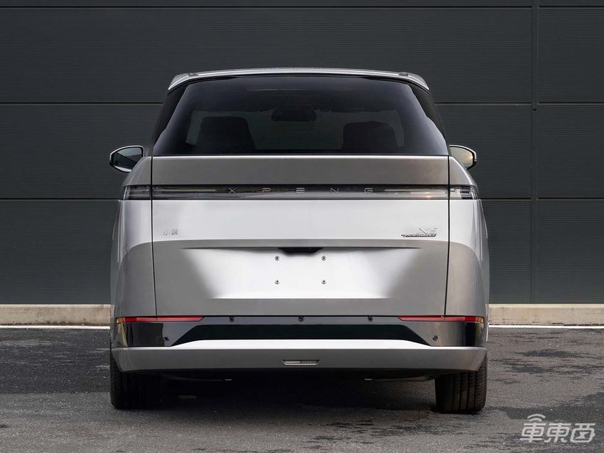 余承东口中“1000万内最好的SUV”问界M9来了!9月工信部新车目录解读