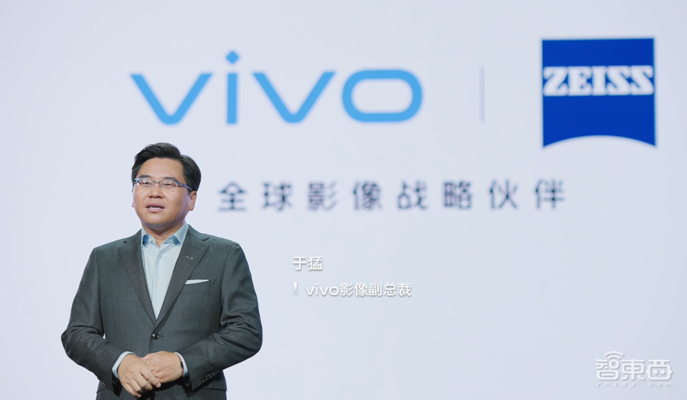 联合实验室首次揭秘！“让普通人拍大片”这事，vivo一做就是十年