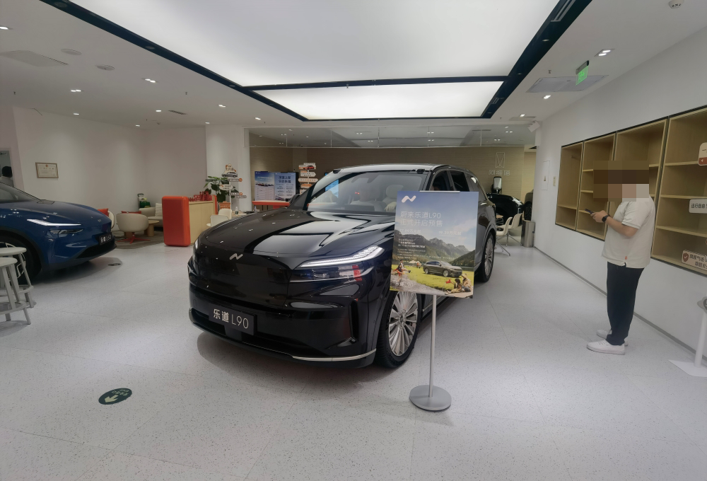 线下实探理想i8与乐道L90:销售互放狠话,一周后亮底牌