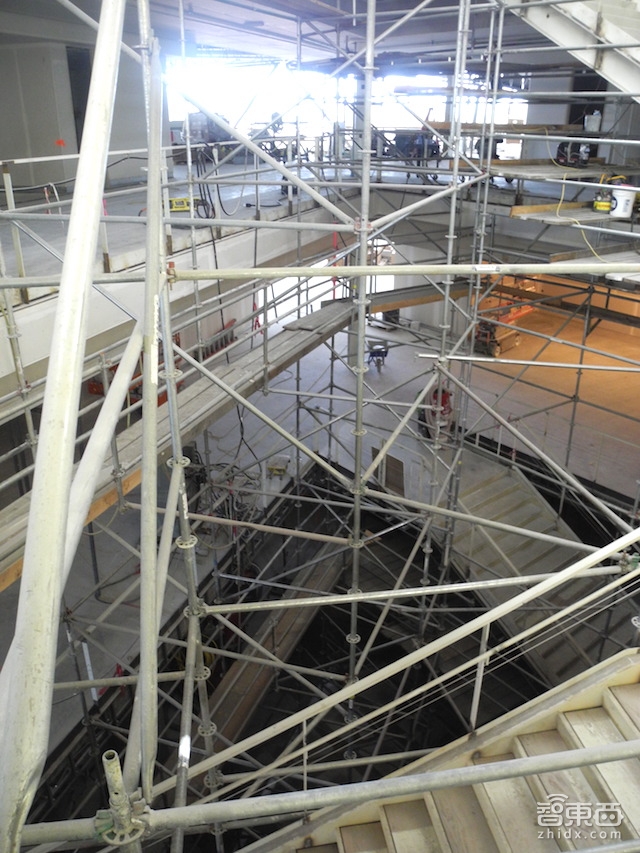 技術(shù)宅拯救世界之：碼農(nóng)蓋房子，就是不一樣