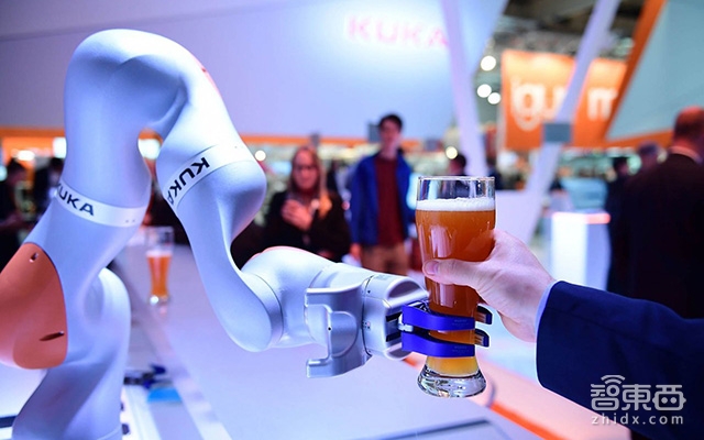 给阿迪年造百万双鞋!45家涌入机器人新风口