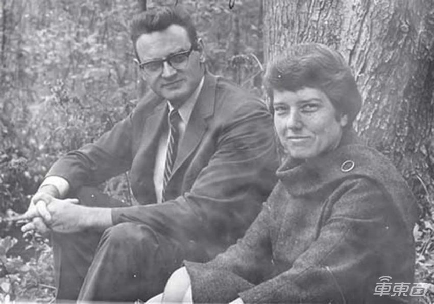 突发！锂电之父去世，参加过二战，97岁获诺贝尔奖