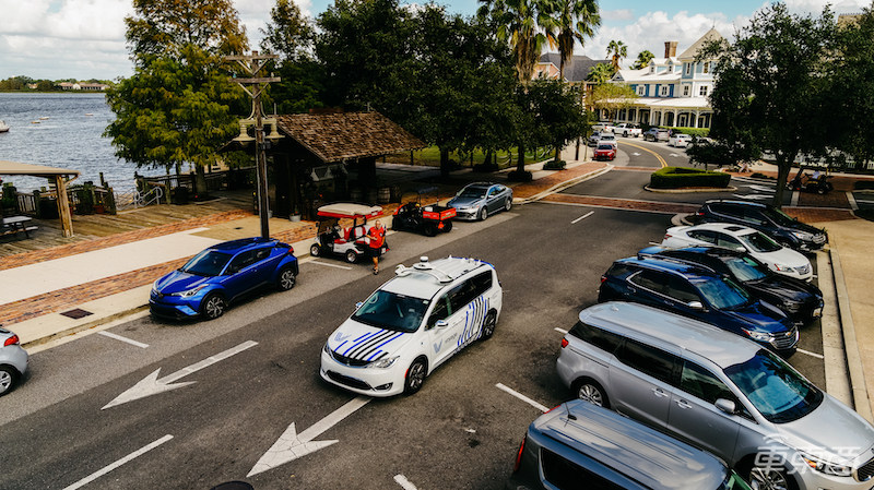 中美无人出租成绩PK!小马智行日均73单,Waymo送过1.7万人
