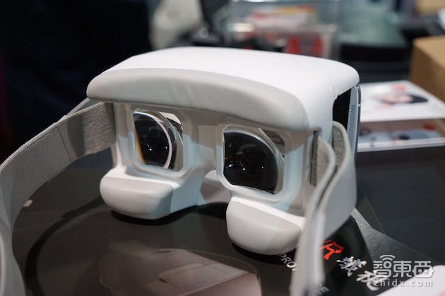 手机厂商倾巢而出 VR初创的一线生机在哪？