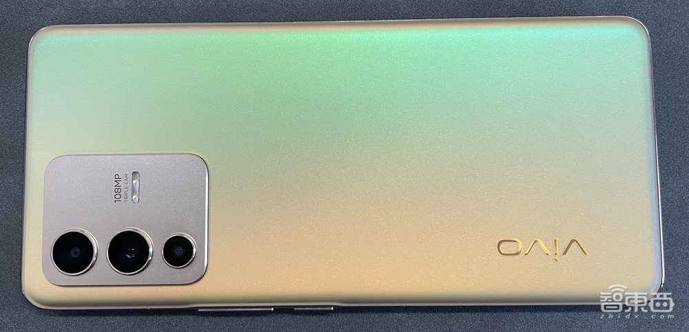 vivo S12 Pro深度体验:拍照、修图、调色摄影三大步骤,只用一部手机搞定