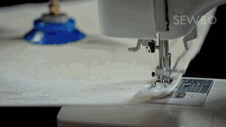 AI衣食住落地图鉴：灶台上炒菜、两天砌一栋房、还能看图织毛衣