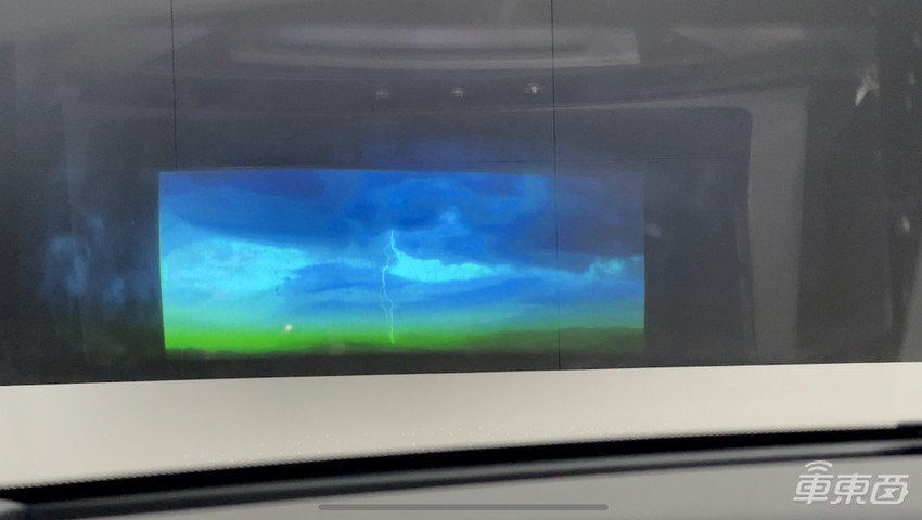 体验华为鸿蒙座舱，真能扔掉手机了！
