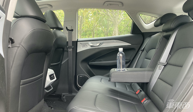 雨天试驾吉利几何C：L2级自动驾驶表现亮眼，综合续航可达440公里