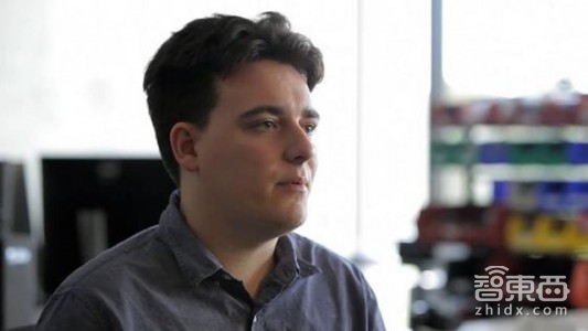 25岁身价7亿美元 谁逼走了Oculus 90后创始人?