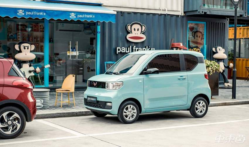 新能源车市怪相：车越贵越好卖！？