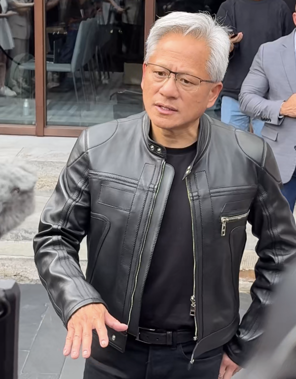 与黄仁勋北京对谈90分钟:54问无所不谈,夸雷军,赞华为,点名蔚小理