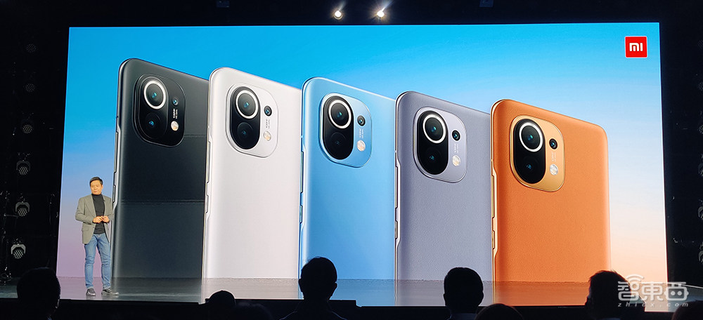 全球首发骁龙888，2K 120Hz四曲面屏，小米11哪里是“轻装上阵”！