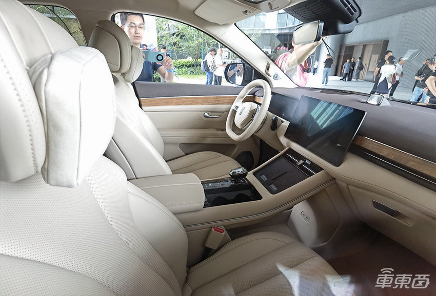 便宜7万香不香？余承东喊完5次问界M7遥遥领先，把压力传给李想