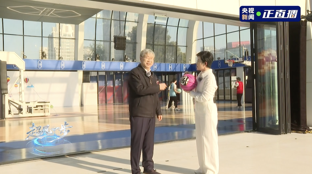 余承东疯狂剧透：明年五界至少发12款新车！首款MPV和问界6系都要来了