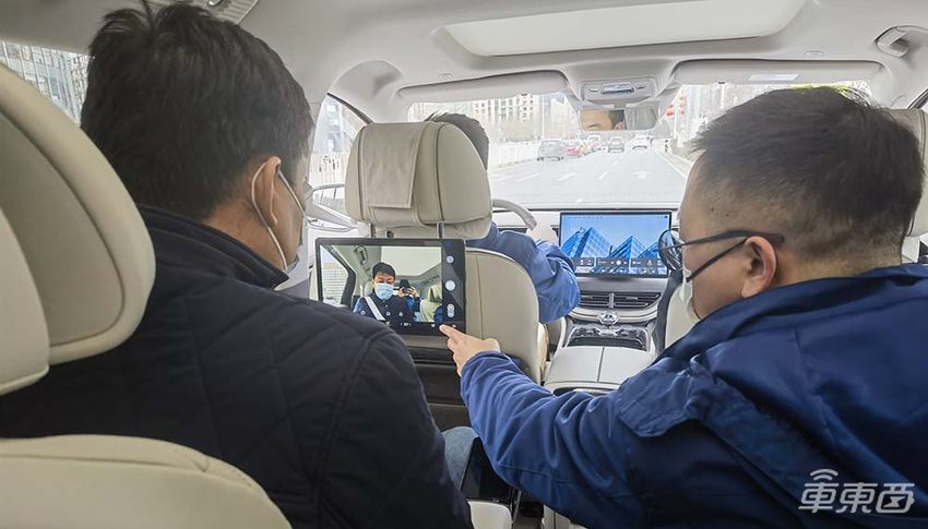 实探腾势门店：豪华车主扎堆看，比亚迪亲儿子突围高端