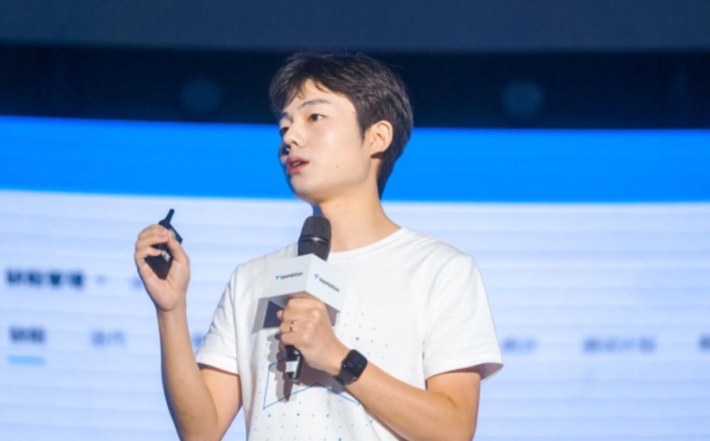 90后,站上中国AI舞台中央!