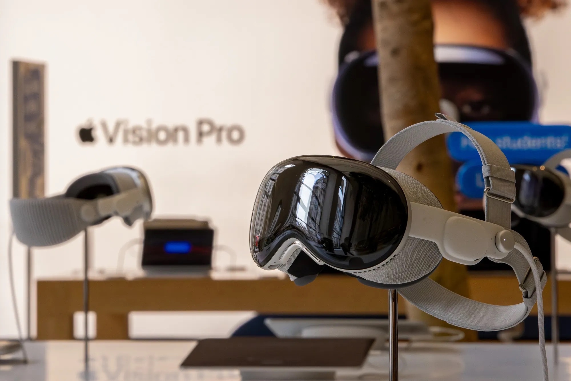 突发！苹果Vision Pro负责人离职，加入OpenAI
