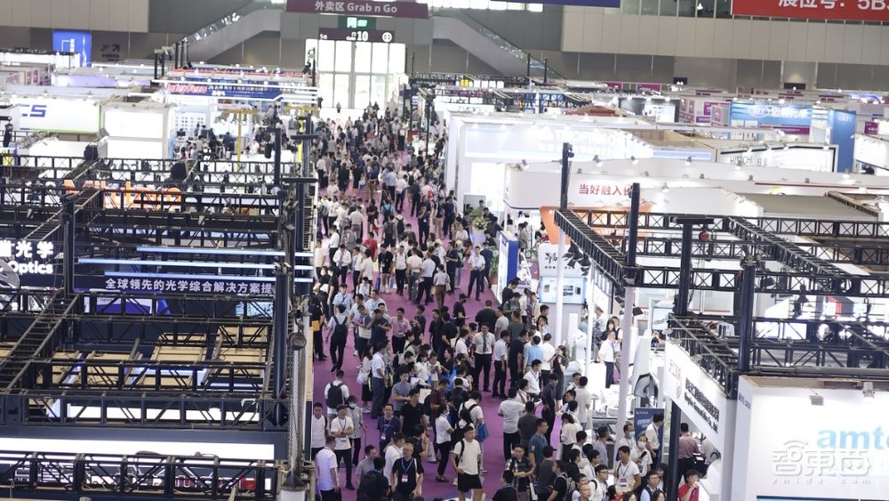 中国光博会观察:AR光学玩家现场PK,谁的黑科技更硬核?