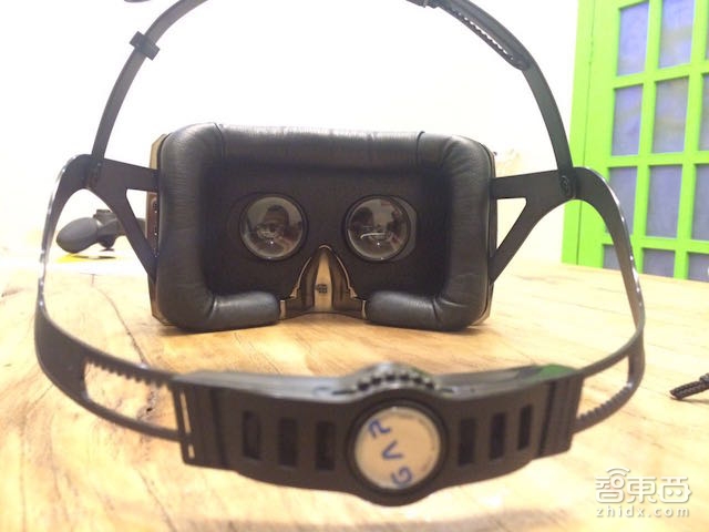 硬创先锋何建国:传统OEM厂如何借VR一体机实现品牌突破?