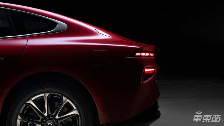 轿跑竟被玩成“乐夏”？看完这条视频，我发现智能汽车的最大乐趣！