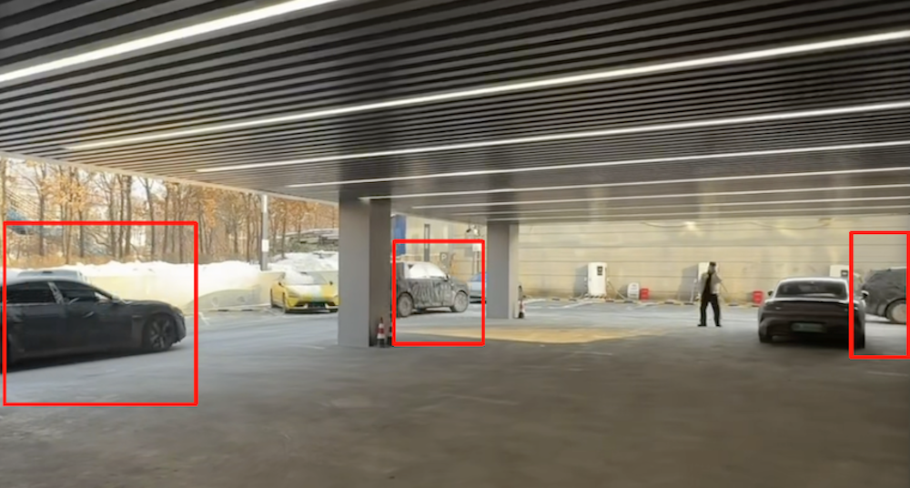 小米三款新车谍照曝光？！疑似两款增程亮相，SU7加长版也来了