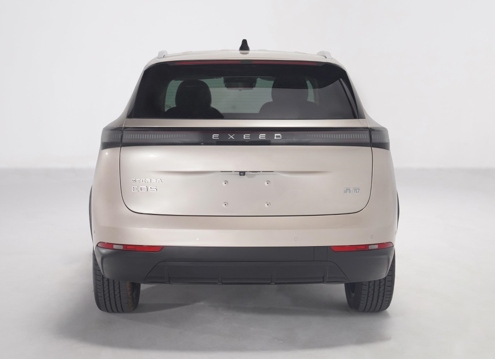 华为系连上三款车，特斯拉两大车型更新！7月工信部车展重磅新车解读