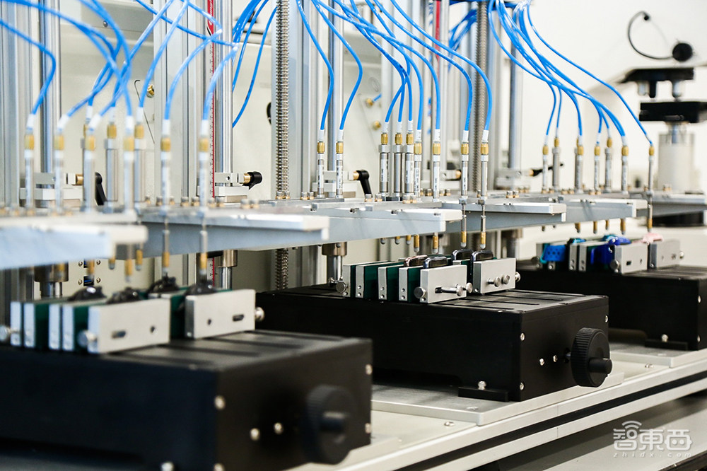 探访华为可穿戴实验室:目睹手表手环诞生的“九九八十一难”