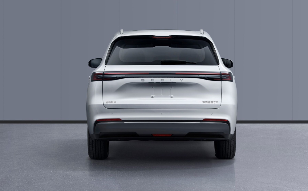 小鹏增程新车下饺子，吉利申报甲醇插混车！10月工信部车展8大新车解读