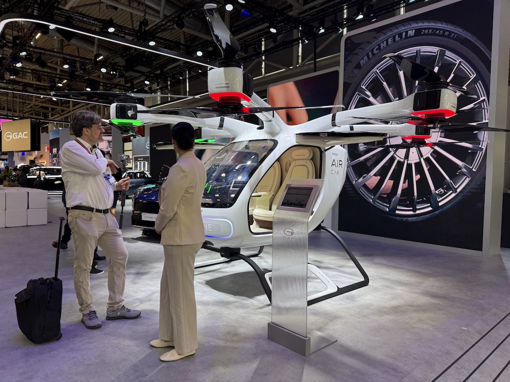 103条中国车圈好汉激战慕尼黑!暴走一天看全欧洲最大车展,BBA不服激烈反攻