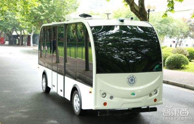 上海交大学霸出手!造无人巴士微信就能约