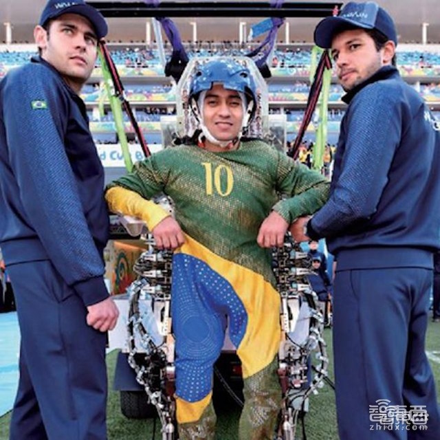 明年开始人体实验!马斯克脑机接口重大突破,已能让猴子用脑控制电脑