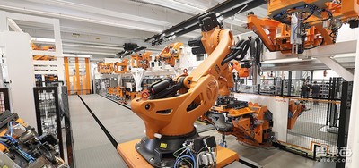 被美的收购522天后 我们走进了库卡工厂