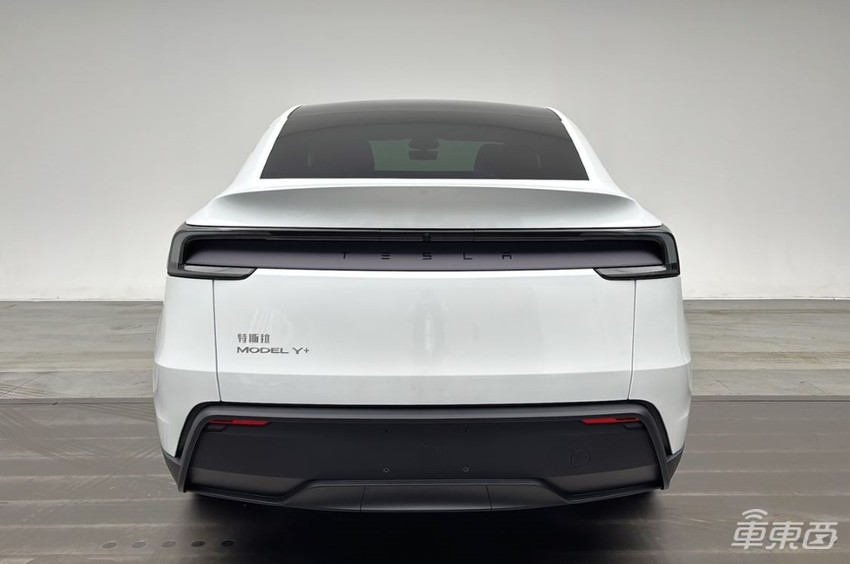 八大新车炸裂登场！问界M8、千匹马力比亚迪汉、焕新Model Y…一文看尽细节