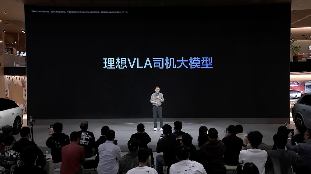 五大趋势看懂2025广州车展：增程纯电对攻，智驾成最大变量，华为稳坐“隐形C位”