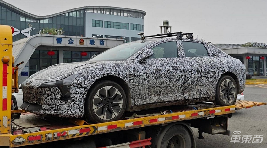 问界月销再度超越理想,小鹏哪吒销量腰斩!2月新能源销量出炉