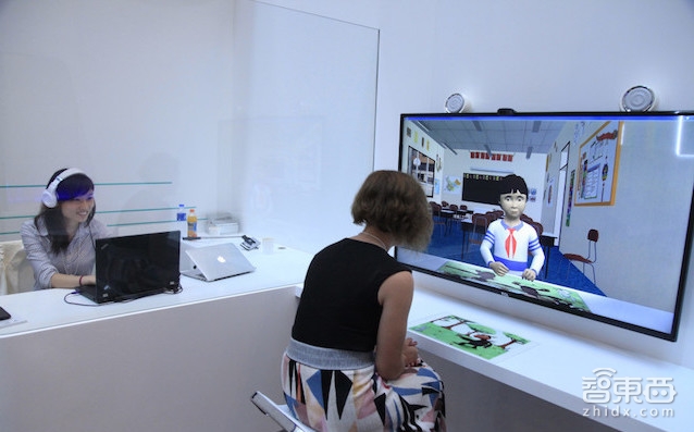 登上大雅之堂 盘点达沃斯论坛上的八大机器人