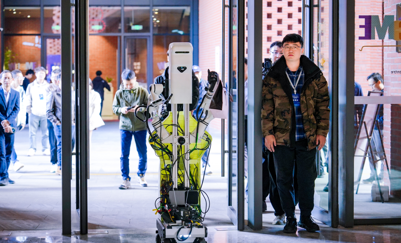 灵巧手送外卖快递上楼?揭秘背后百亿赛道,速腾聚创全栈技术就绪