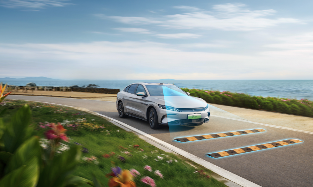 15.98万起!比亚迪汉再添新款,搭载天神之眼辅助驾驶,Deepseek大模型上车