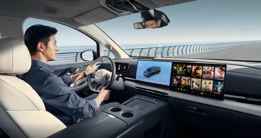 DeepSeek杀进车圈！两家官宣上车，已有车主手搓体验